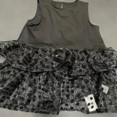 ブラックノースリーブフリルトップス