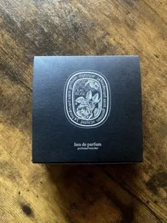 DIPTYQUE】フレグランスブレスレット Eau Rose （オー ローズ） - メルカリ