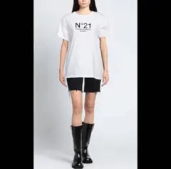 ヌメロ　Tシャツのサムネイル