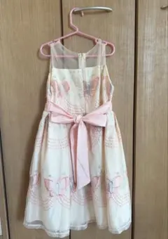 蝶の刺繍 リボン付きドレス