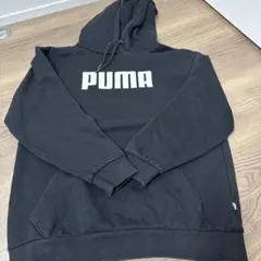 PUMA ブラック フード付きパーカー