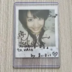 AKB48　大島麻衣　直筆サイン　チェキ 2025年最新】大島麻衣 写真 サインの人気アイテム - メルカリ