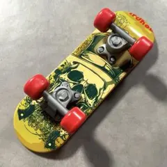 Item thumbnail for item c7e31f9d-85ec-4216-adf9-33af3aca3b71