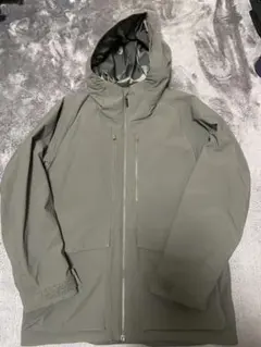 ⭐︎UNIQLO⭐︎ユニクロ ハイブリッドダウンパーカ（3Dカット）