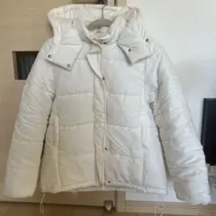 クリーム色キルティングジャケット フード付き