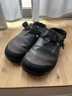 ベッドロックサンダル Mountain Clog Driftwood Gray