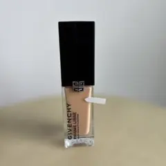 GIVENCHY プリズムリーブルグロウ セラムファンデーション 2Nのサムネイル