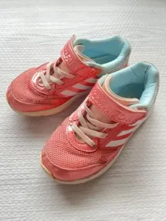 【adidas】18cm スニーカー ピンク 記名あり・ダメージ有