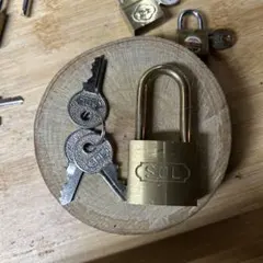 Item thumbnail for item a5db5a62-ac55-4072-be99-ac19b9de8f81