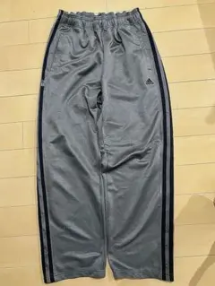 adidas トラックパンツのサムネイル