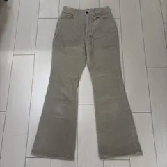 GU ベージュ ブーツカットコーディロイパンツ