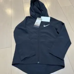 NIKE キッズ　男の子　女の子　ナイロンパーカー　ブラック　120 130のサムネイル