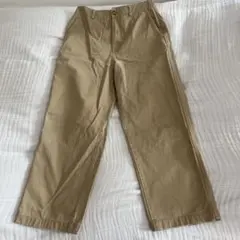 ユニクロベージュ チノパン バックポケット付き