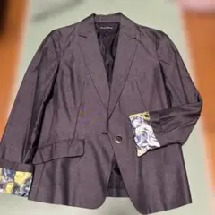 大幅値下げ！グレー テーラードジャケットのサムネイル