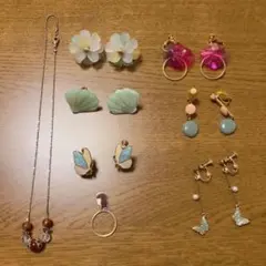 花蝶貝殻などのモチーフイヤリング、指輪、ネックレスセット