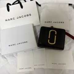 MARC JACOBS 二つ折り財布 ブラック レッド