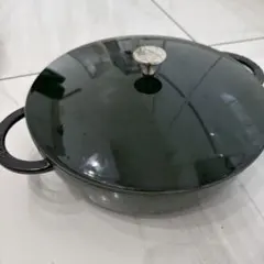 STAUB グリーンオーバル鍋 約23cm - メルカリ