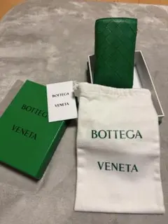BOTTEGA VENETA グリーン 二つ折り財布