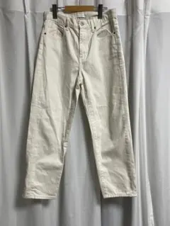 UNIQLO スラウチテーパードアンクルジーンズ　ホワイト