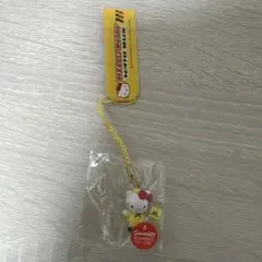 ハローキティ ストラップ ヤクルトボトル付き - メルカリ