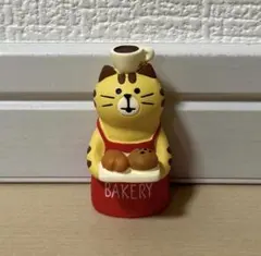 デコレ コンコンブル おかわりいかが猫