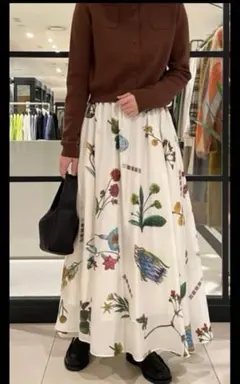 8/13迄値下げ　CABaN シルクスカート caban（キャバン）の「□CABaN シルク ボタニカルプリントロング