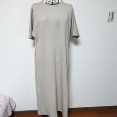 Ø Calm ロングワンピース ベージュ 半袖