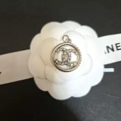 Item thumbnail for item 3fdd33c6-6254-4e49-b6d5-bc79bf71f12e