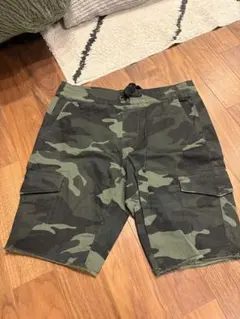 ホリスター　迷彩　カモフラ　ユニクロ　ZARA アバクロ　ナイキ　GU