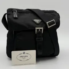 プラダ　三角プレート　ナイロン　レザー　ショルダーバッグ　カメラバッグ　ブラック