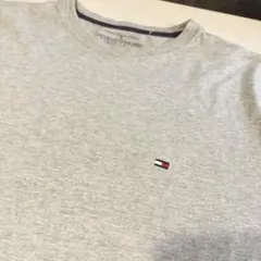【7/4.5購入で24時間以内発送】TOMMY HILFIGER Tシャツ Mのサムネイル
