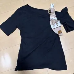 ミコアメリ　オフショルダー 黒 リブ編み Tシャツ スカーフ付きのサムネイル
