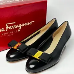 ✨未使用・美品✨サルヴァトーレ フェラガモ VARA ローヒールパンプス 小さめ