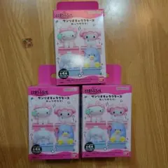 ハローキティ未使用入浴用化粧品3点セット①2023年もの　フィギュア台座1個