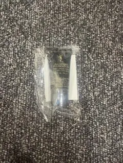 イヴサンローラン オールアワーズリキッド LN4 サンプル