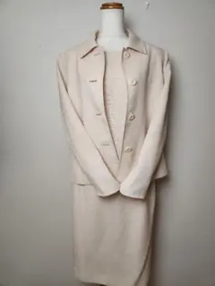 リンディー　セレモニースーツ　3点セット　15号　ベージュ　大きいサイズ