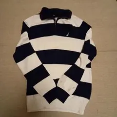 ネイビーとホワイトのストライプニットセーター