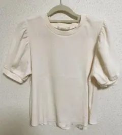 パフスリーブ Tシャツ