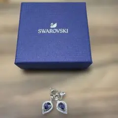 SWAROVSKI正規品 Magic スタッドピアス雪の結晶ピアス ライトブルー