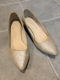 ルタロン ゴールド メタリック ポインテッドトゥ パンプス 24 歩きやすい