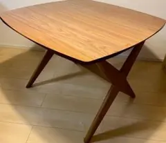 ニトリ　ダイニングテーブル　リラックスワイド　ブラウン　90×90のサムネイル
