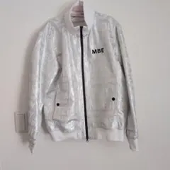 Item thumbnail for item fec79ff4-2bc4-49c3-b032-33cfc2bfa5ba