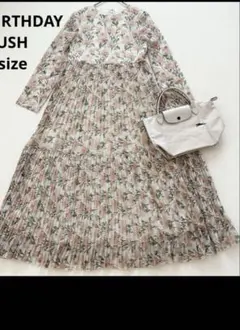 BIRTHDAY BUSH フラワープリント ワンピース