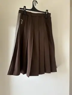 トリコ　コムデギャルソン　ベージュ プリーツスカート ひざ丈 トリコ コムデギャルソン ベージュ プリーツスカート ひざ丈