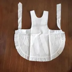 ホワイトフリルエプロン 13-14才向け