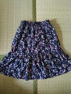 ikka キッズ 花柄スカート ネイビー 120cmのサムネイル