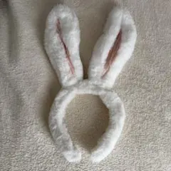 ディズニー イースター カチューシャ　うさぎ　ウサギDisney うさぎの耳