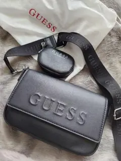 【極美品】【GUESS 】ショルダーバッグ ブラックのサムネイル