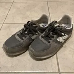 New Balance スニーカー