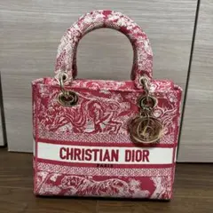 ディオール　Lady D-Lite バッグ ミディアム　レッド